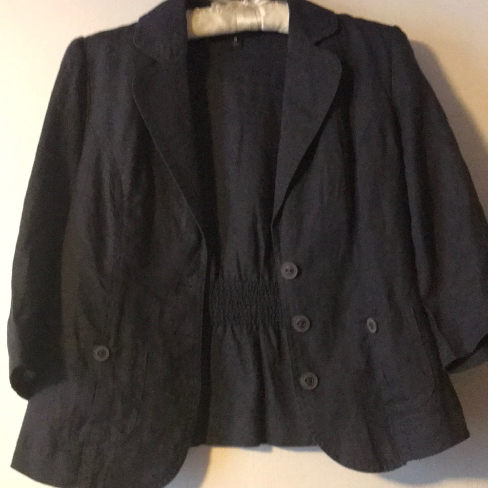 Light Three-quarter sleeve navy blazer